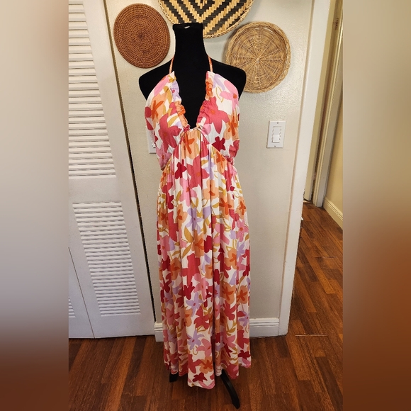 Multi Colored Floral Maxi Dress With Side Split - Picture 5 of 10